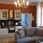 Spree - Adults Only * לובנאו